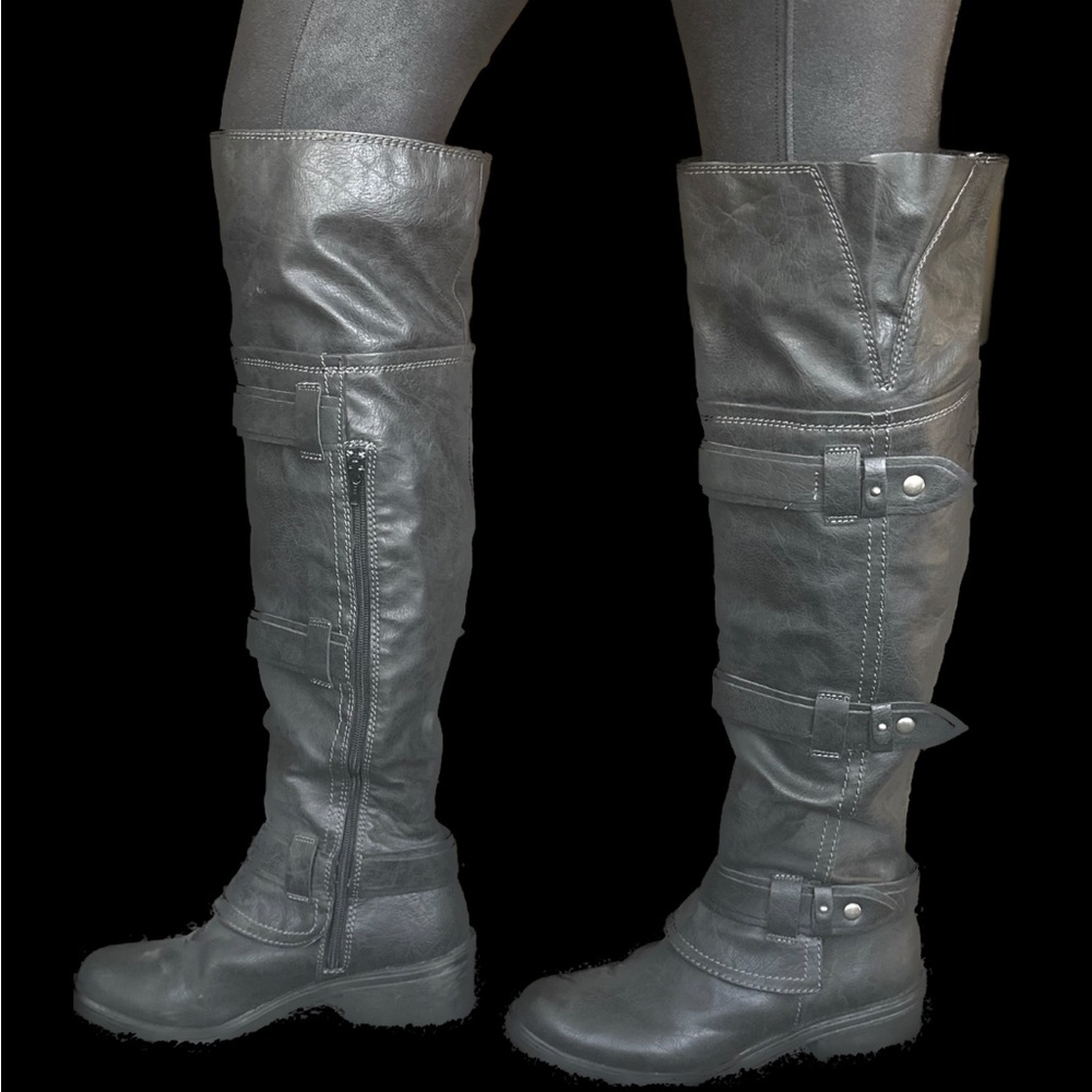 Size 9 knee high Ar Dukee black boots